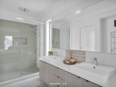 5 Ringtail Close, Botanic Ridge