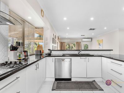 15 Sunset Grove, Canning Vale