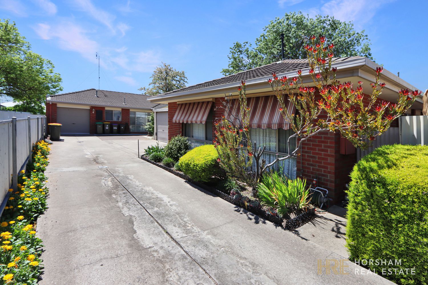 2 / 5 George Street, Horsham