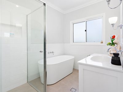 1B Reid Street, Oak Flats
