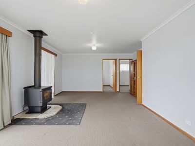 42 Badajos Street, Ross