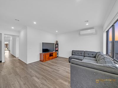 25 Farmington Road, Wyndham Vale