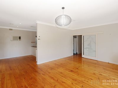17 Howard Street, Horsham