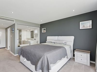15 / 39-43 Bow River Crescent, Burswood