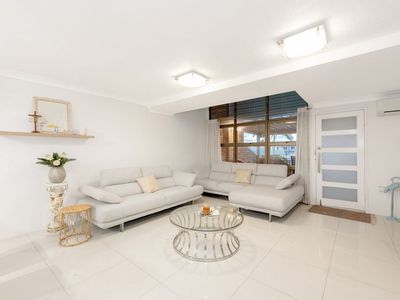 13 / 33-39 Hooker Boulevard, Broadbeach Waters