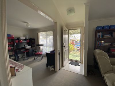 9 Palm Avenue / 14 Ibis Boulevard, Eli Waters