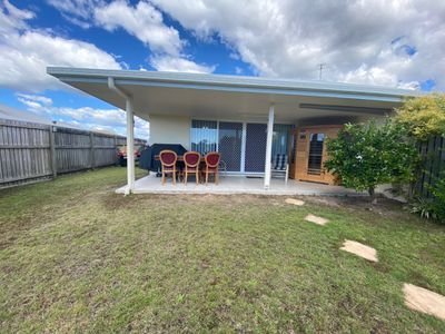 5B Kinross Court, Kawungan