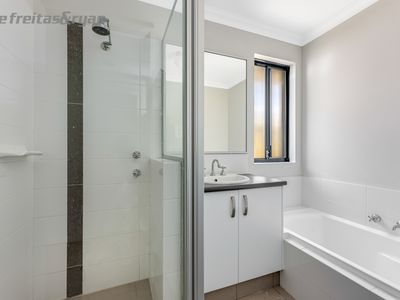 130 Badgerup Avenue, Lakelands