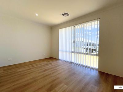 9 Capitola Way, Madora Bay