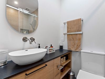 37A Parr Terrace, Castor Bay