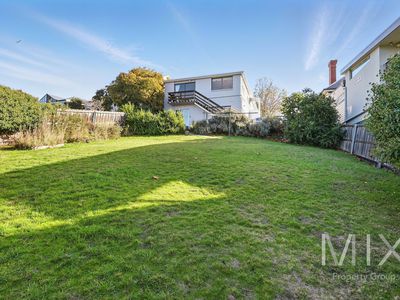 2 94 Forest Road, West Hobart