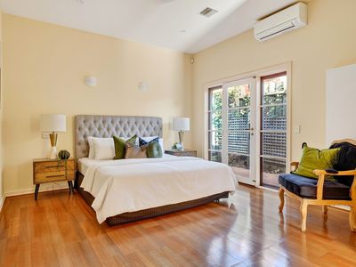 1A Erica Avenue, Malvern East