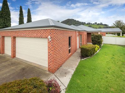 5 KELLE COURT , Wodonga