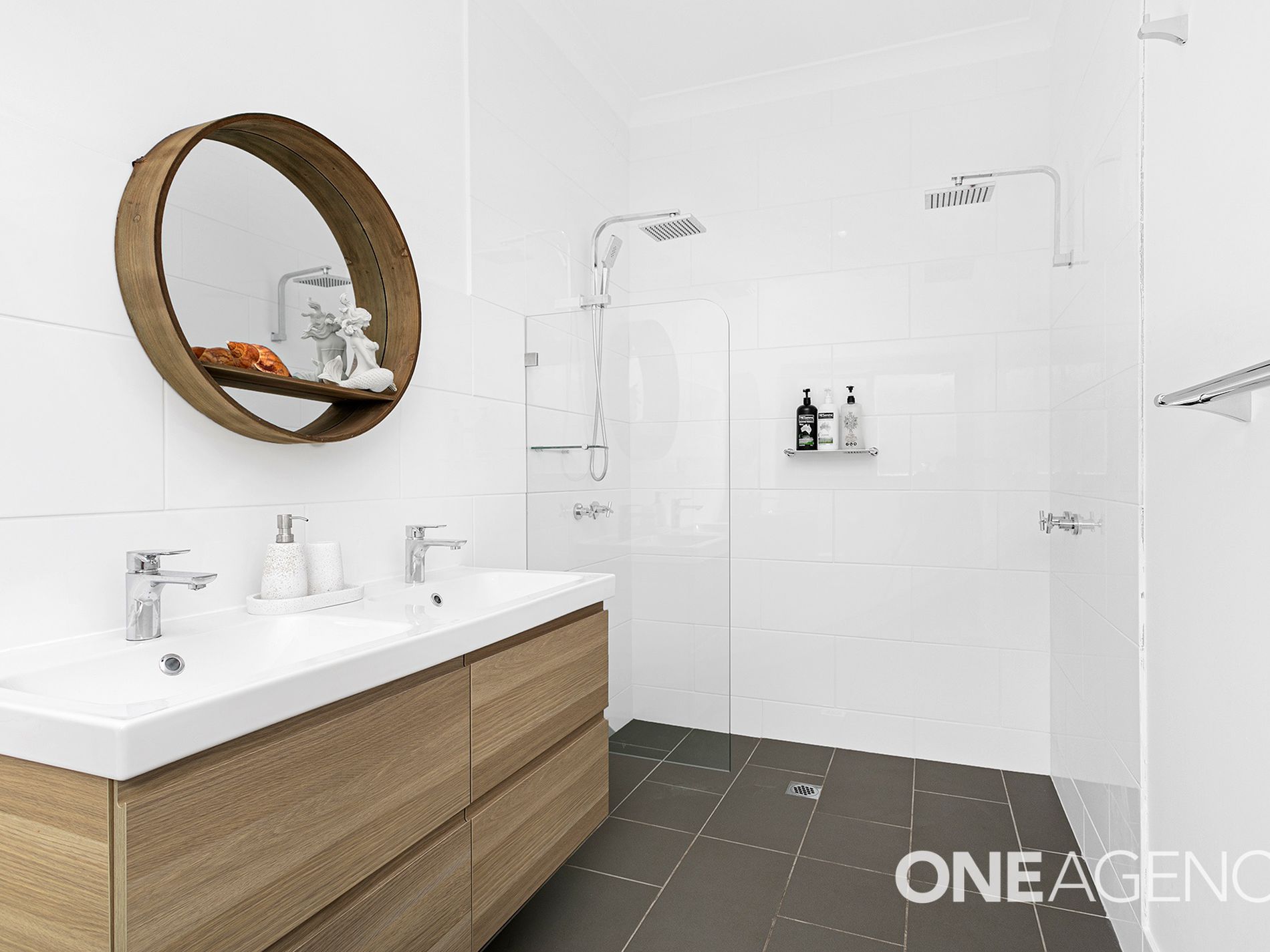 30 Little Lake Crescent, Warilla