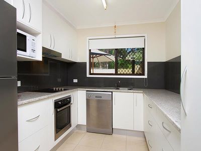 15 / 4 Amie Court, Springwood
