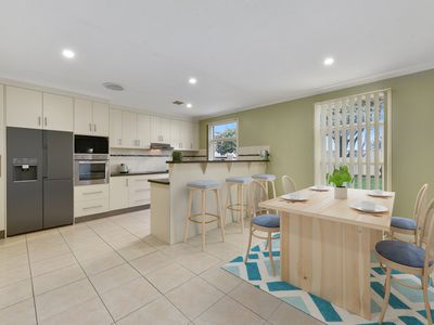 28 Donovans Road, Donovans