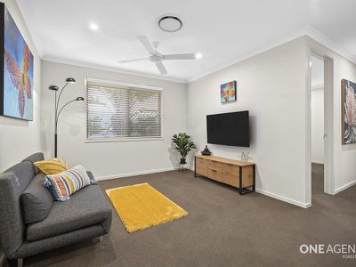 8 Regal Cl, Heathwood