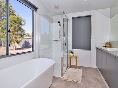 50 Tuart Close , Stake Hill
