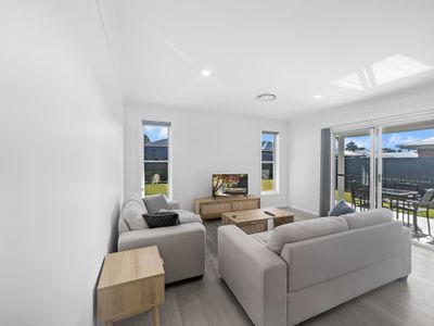 4 Manchurian Circuit , Dubbo