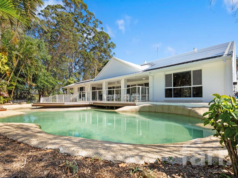 24 Ben Hogan Crescent, Parkwood