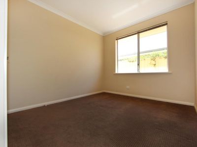 10 Henderson Drive, Kalgoorlie
