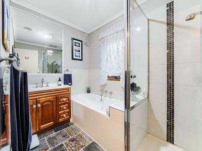 9 Sarno Court, Cranbourne