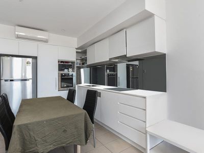 30602 / 300 Old Cleveland Road, Coorparoo