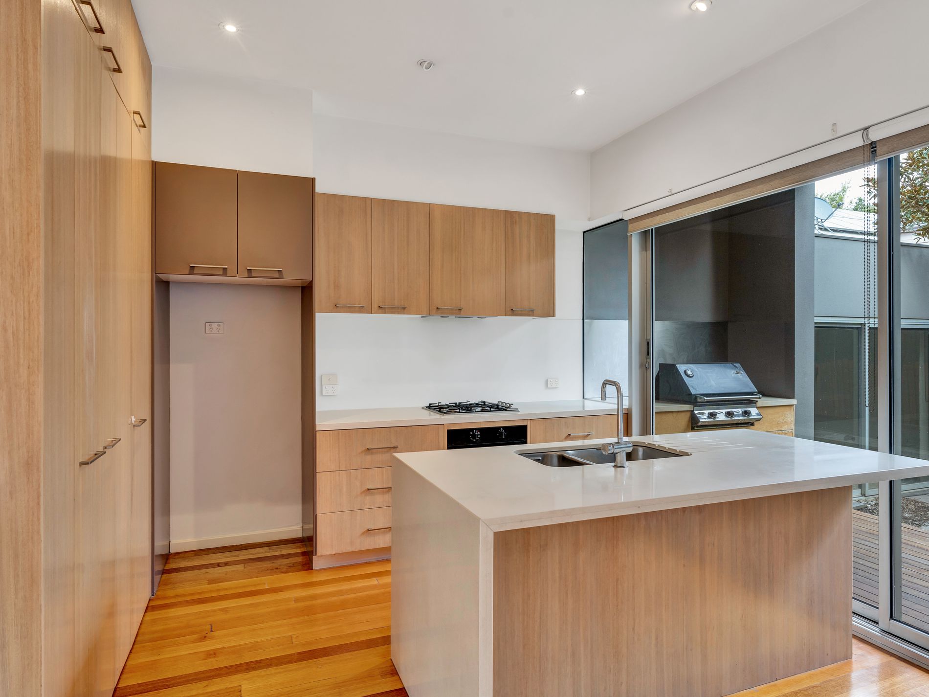 2 / 2A Peel St, Newport