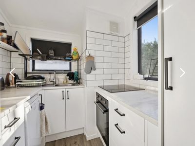 A / 11 Islington Street, North East Valley