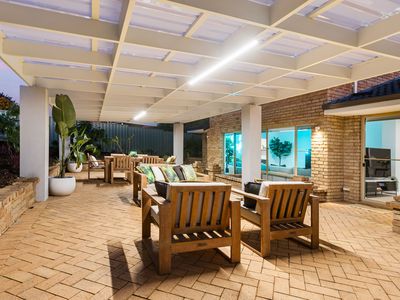 61 Jackson Avenue, Winthrop