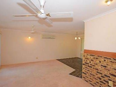15 Wuruma Street, Scarness