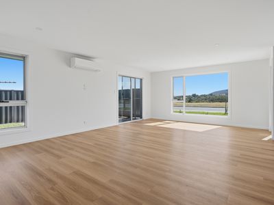 2 / 10 Pimelea Close, George Town