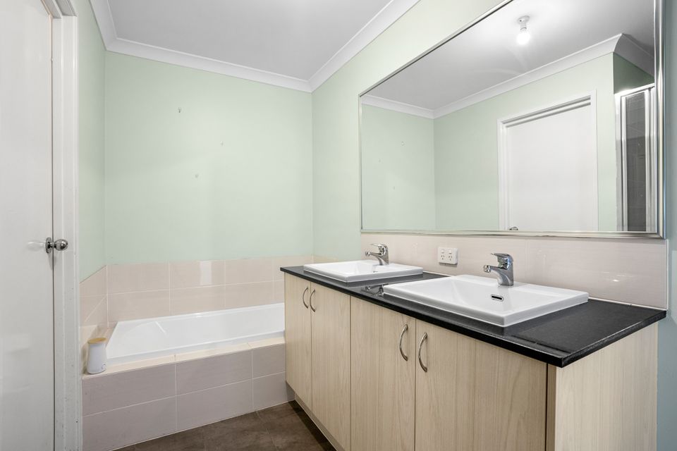 12 ANGOVE ROAD, Baldivis