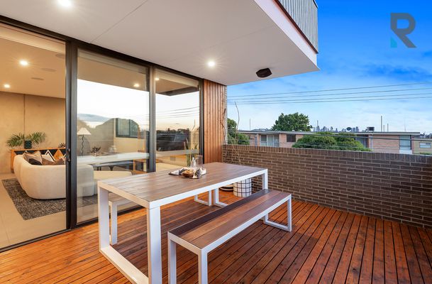 8 / 74 Tinning Street, Brunswick