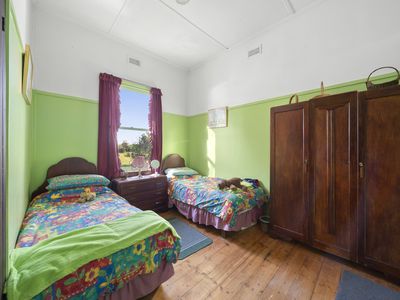 120 Shanks Lane, Boorolite