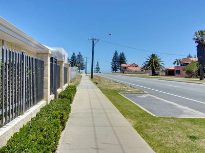 8-19 Malibu Road , Safety Bay