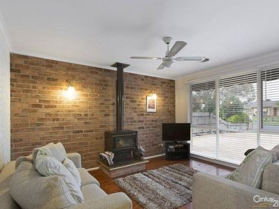 130 Oaktree Drive, Hampton Park