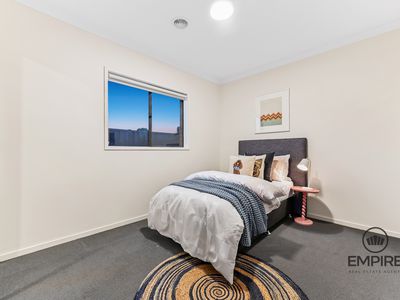 9 Pecan Gr, Clyde North