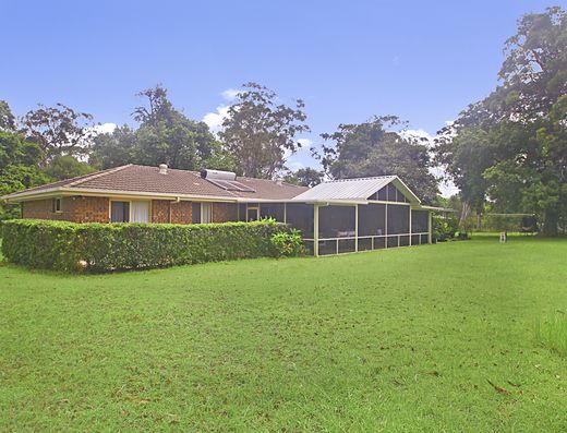 Cooroibah Rural Retreat image 3