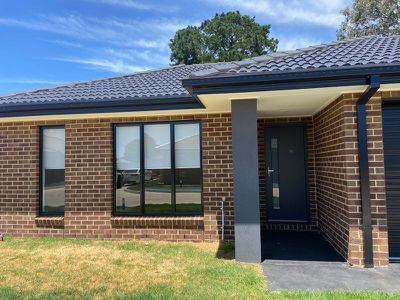 16 / 44 Coburns Road, Melton