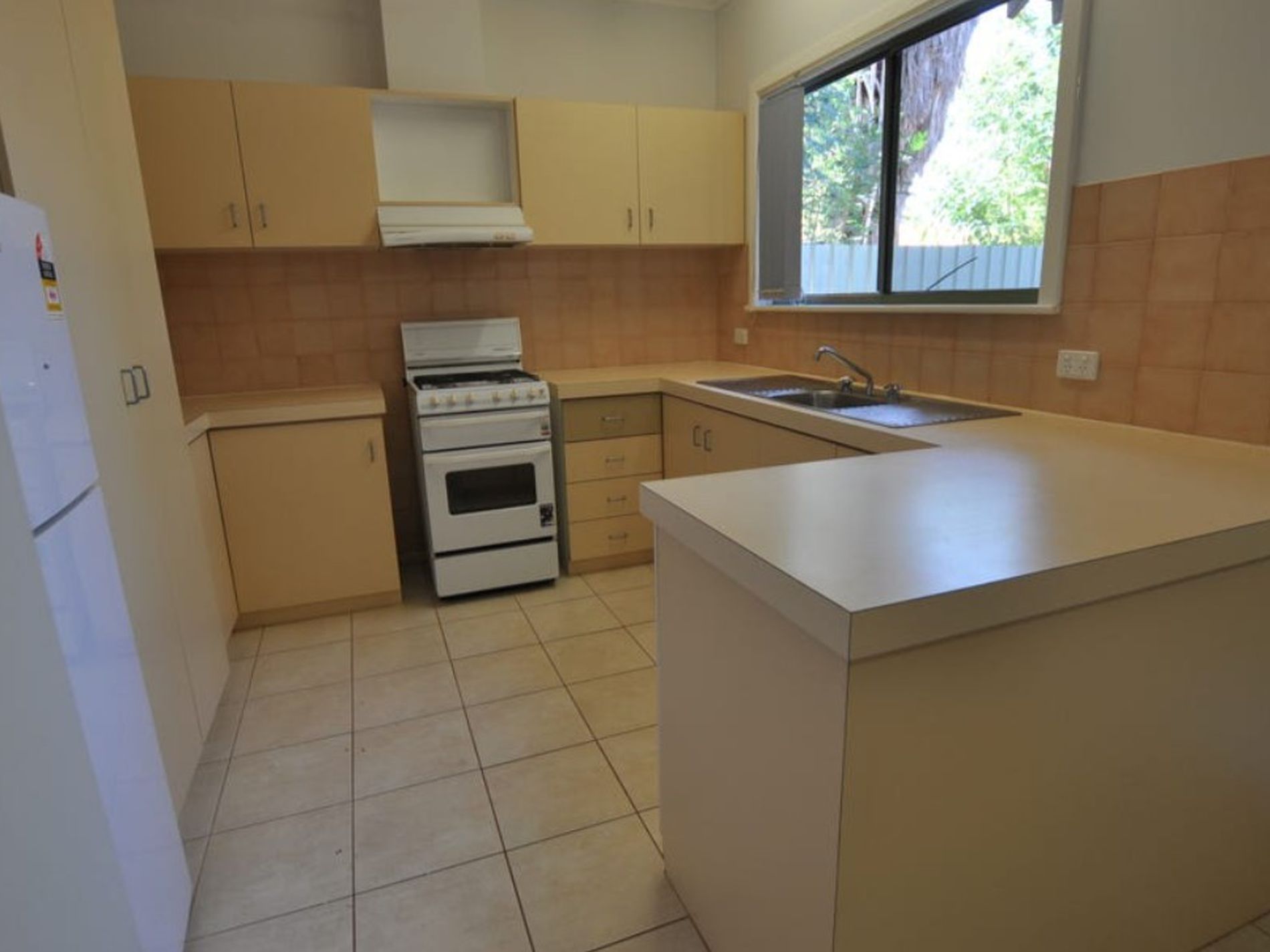 4 / 18 Yanderra Crescent, South Hedland