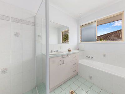 21 Gooloi Court, Tewantin