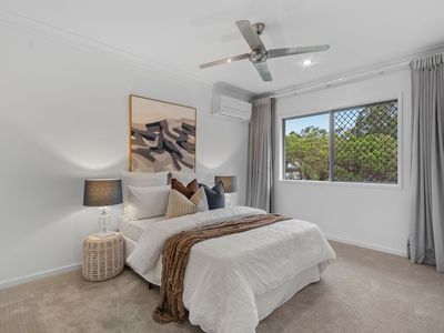 60 Saint Augustines Drive, Augustine Heights