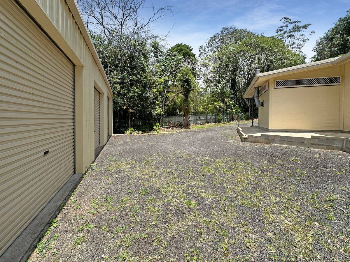 164 Carrington Road, Atherton