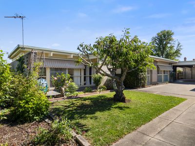 27 Turnbull Street, Sale