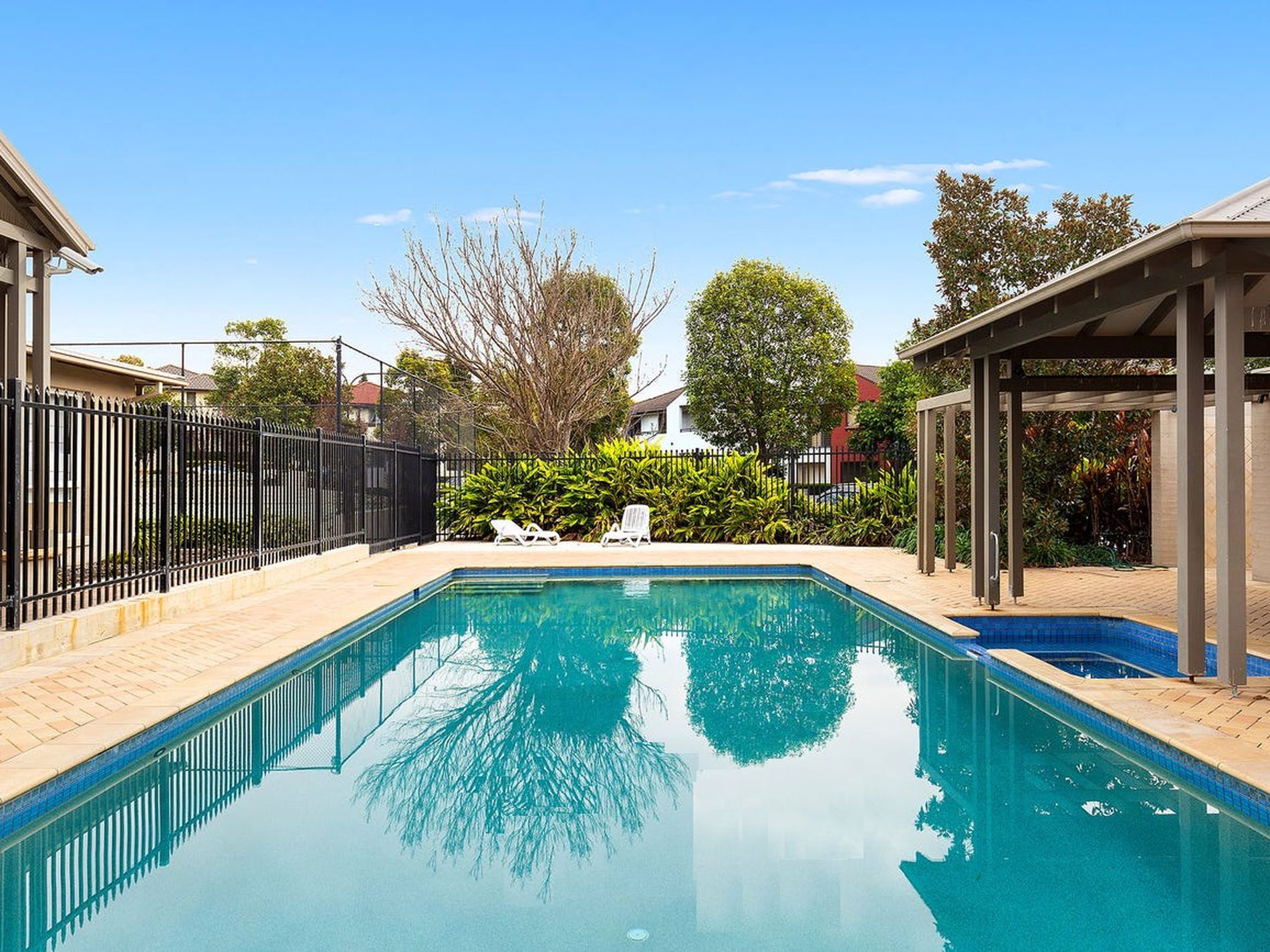 4 Fletcher Street, Stanhope Gardens