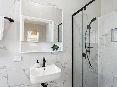 1 New Chum Road, Dinmore