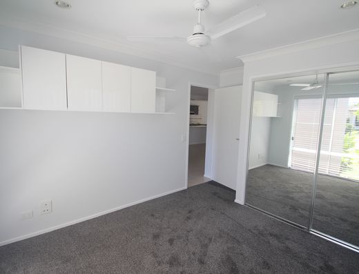 Large family home Peregian Springs image 8