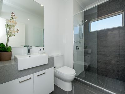 Apartment 1/57 Coode Street, Bayswater