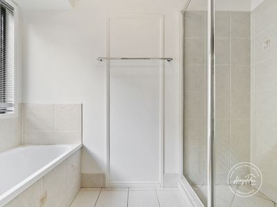 114 Pikes Road, Glass House Mountains